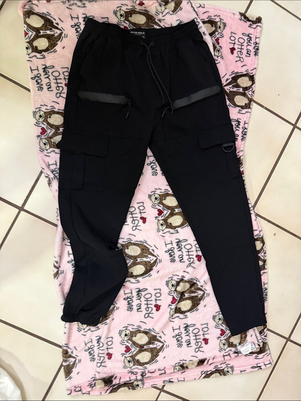 Men's Black Cargo Jogger Pants with Utility Pockets
